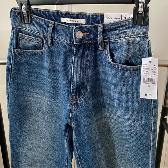 New PacSun Mom Style Jeans - Picture 4 of 11